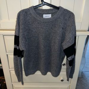 Current /Elliott                                  Womens wool ripped sweater